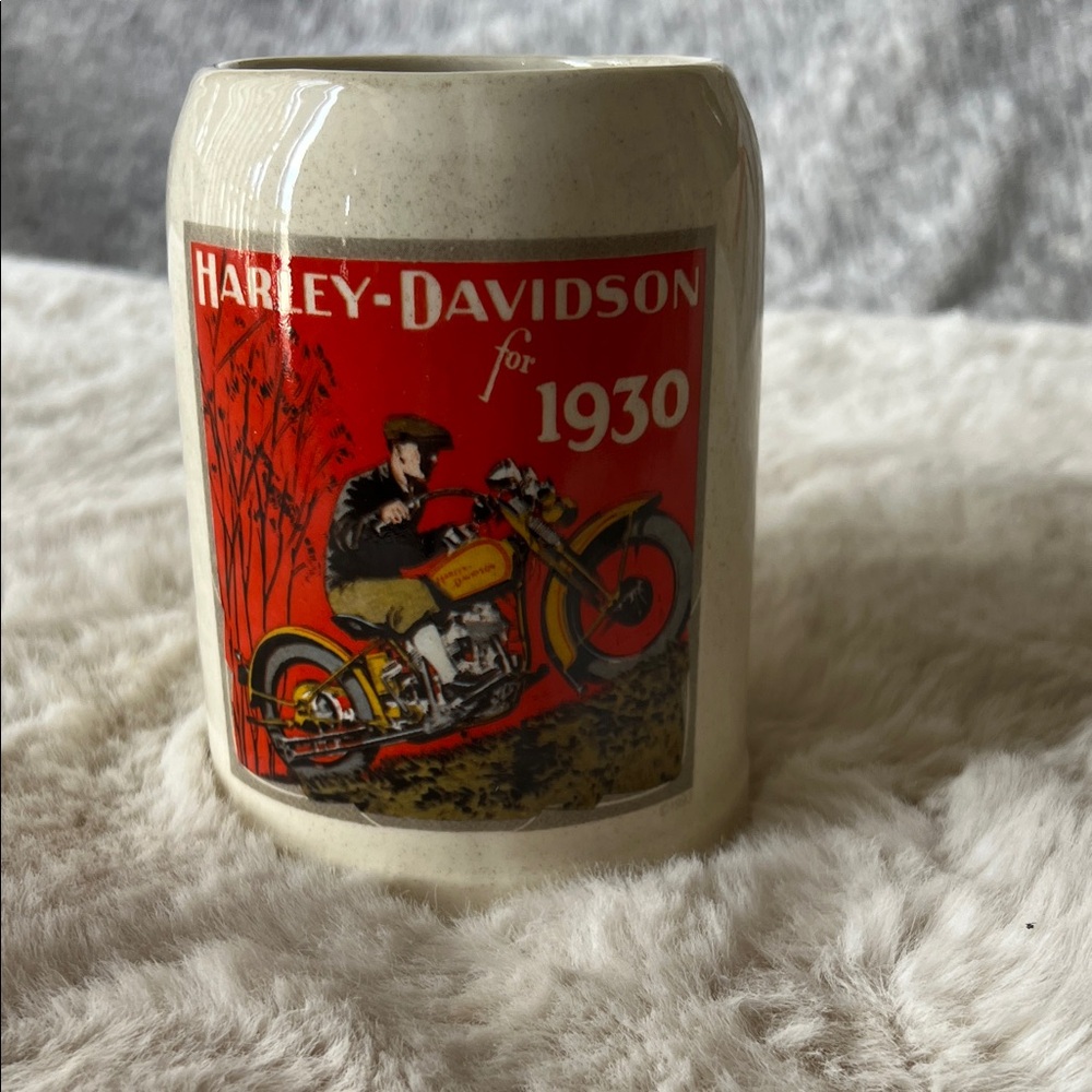 Harley-Davidson Red and Cream 1930 Motorcycle Mug